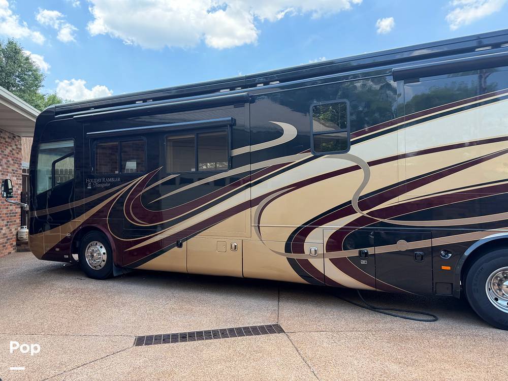 2009 Holiday Rambler Navigator Bismark IV in cross plains TN