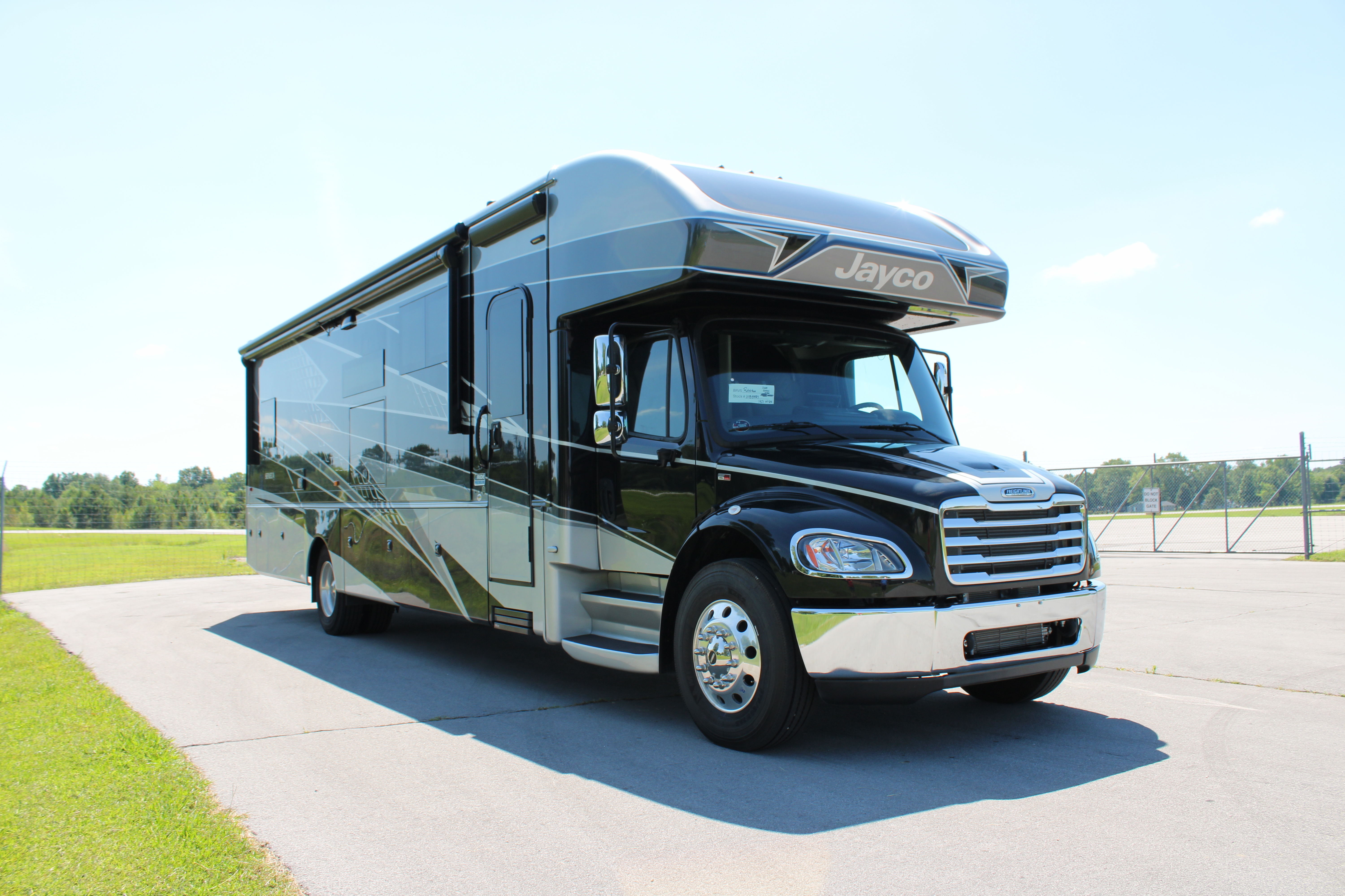 2025 Jayco SENECA 37M RV