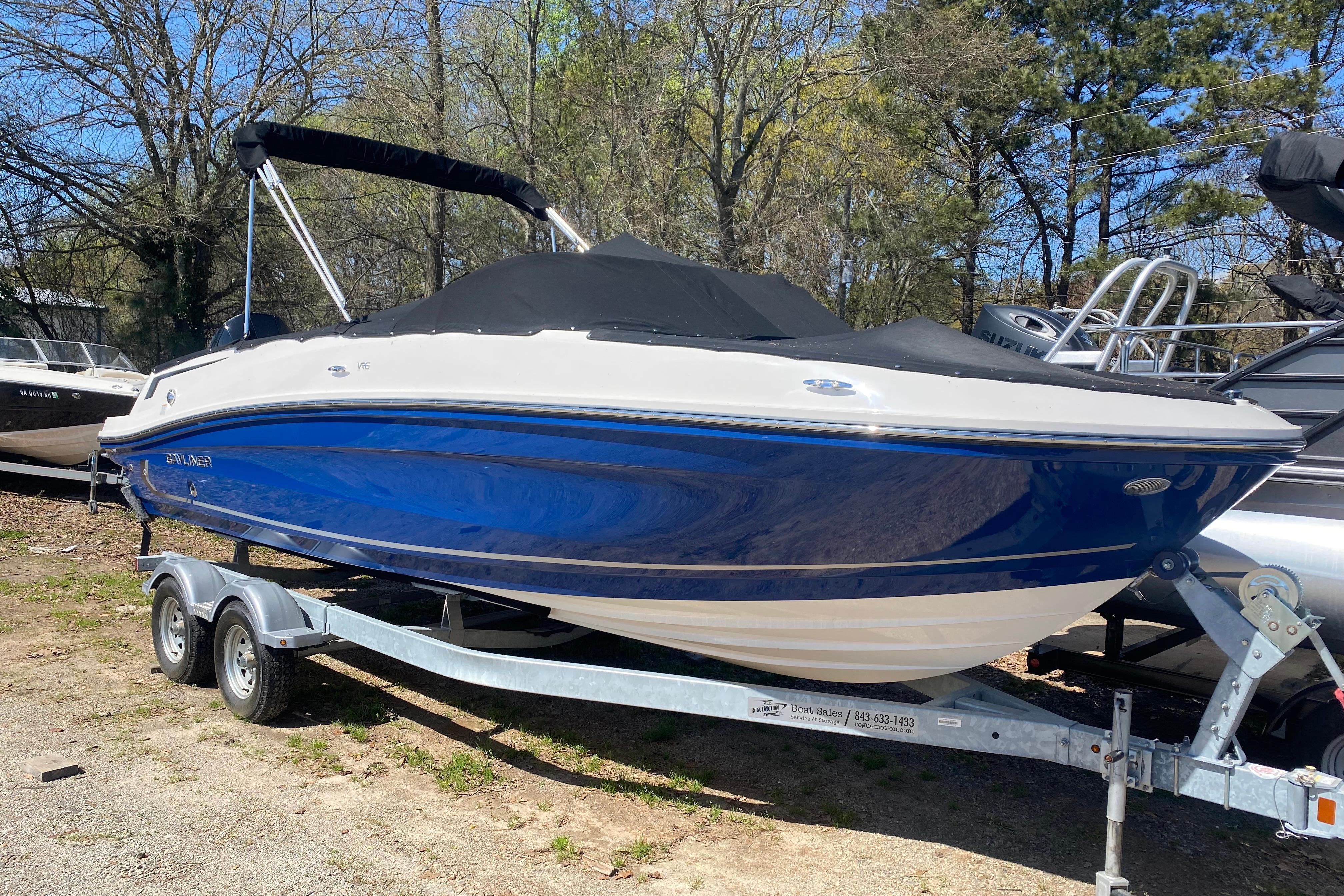 2024 Bayliner VR6 Bowrider OB Runabout Boat boat