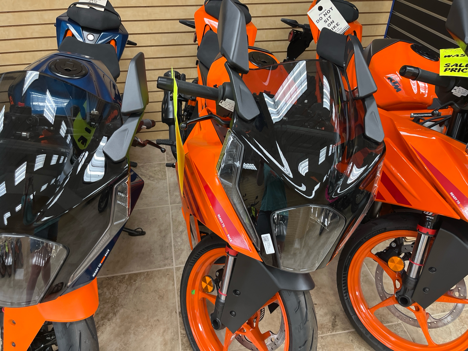 2024 KTM RC 390 390 in Berkeley Springs, WV