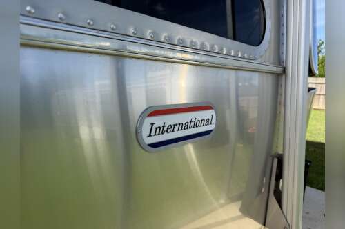 2021 Airstream INTERNATIONAL SERENITY 27FBQ in tulsa OK