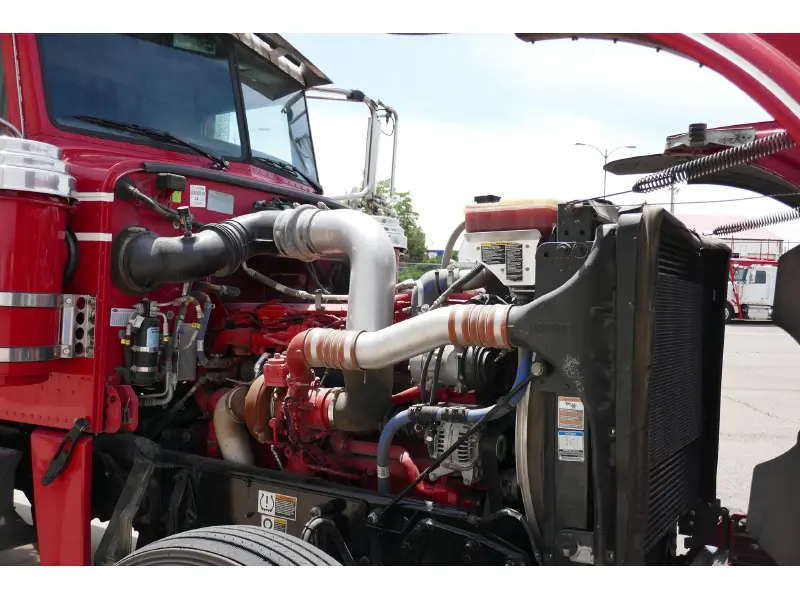 2020 PETERBILT 389