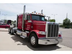 2021 PETERBILT 389