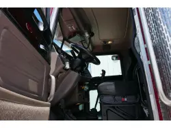 2021 PETERBILT 389