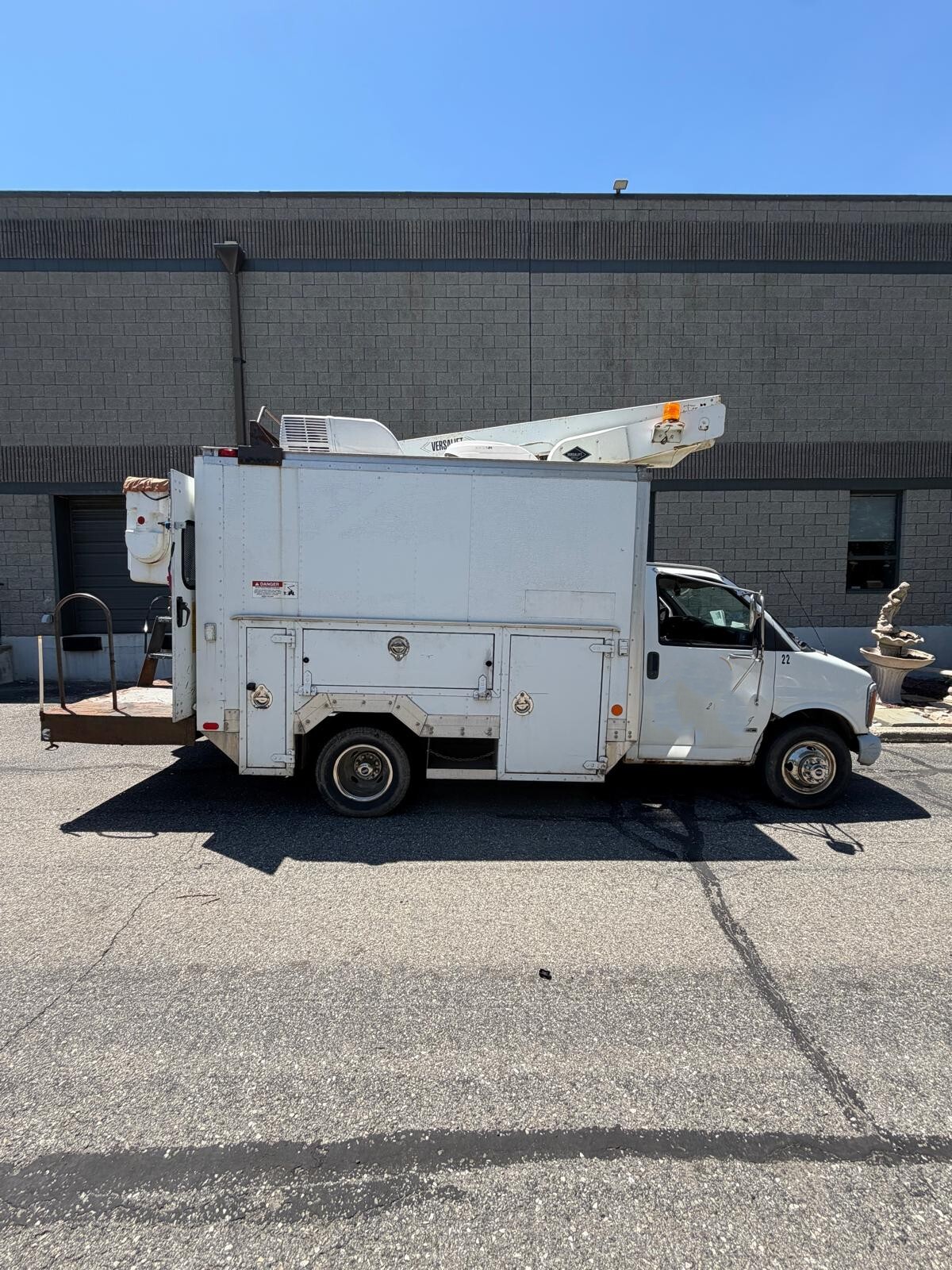 2002 GMC Savana in Livingston, NJ