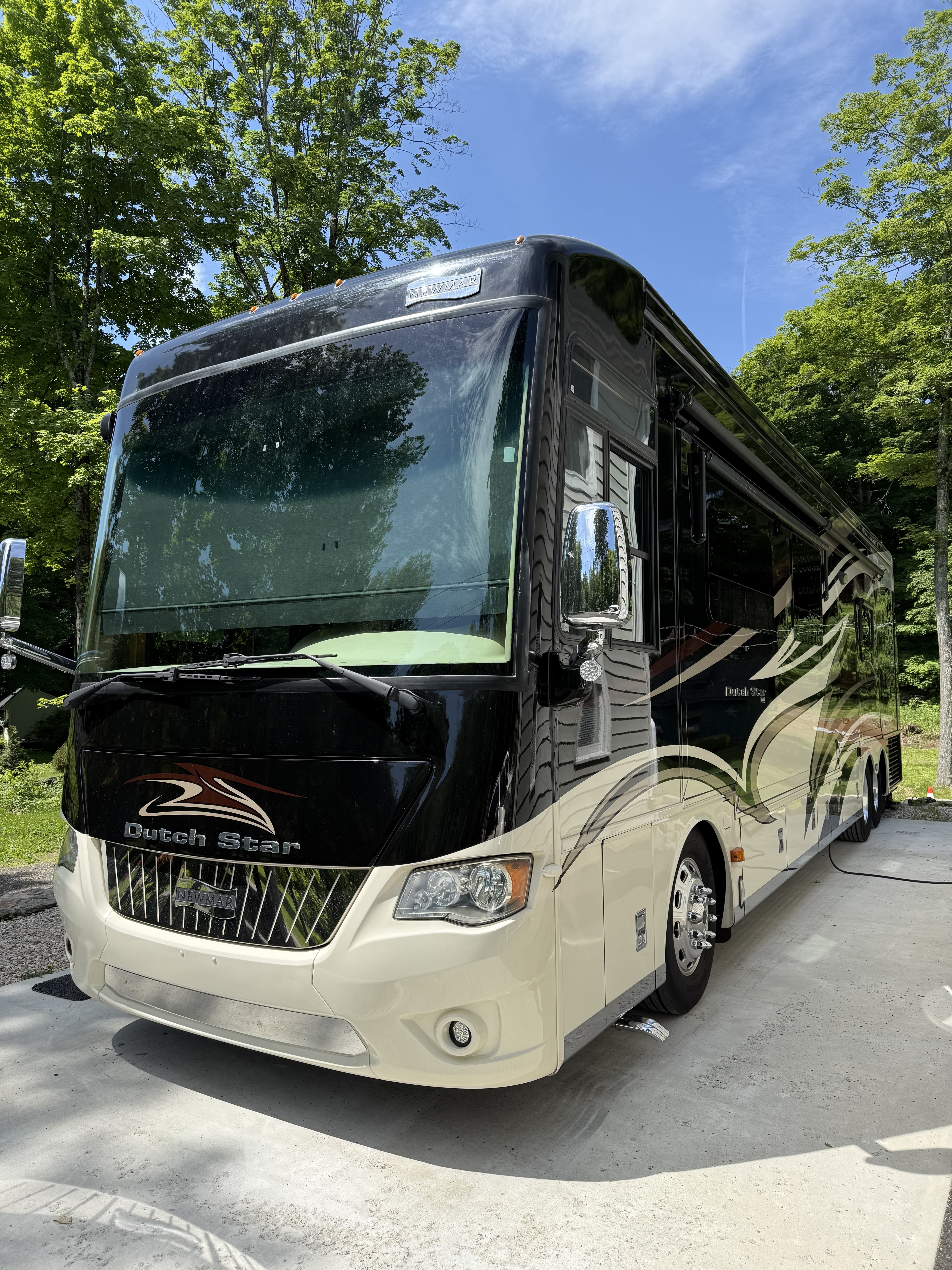 2015 Newmar DUTCH STAR 4018 RV
