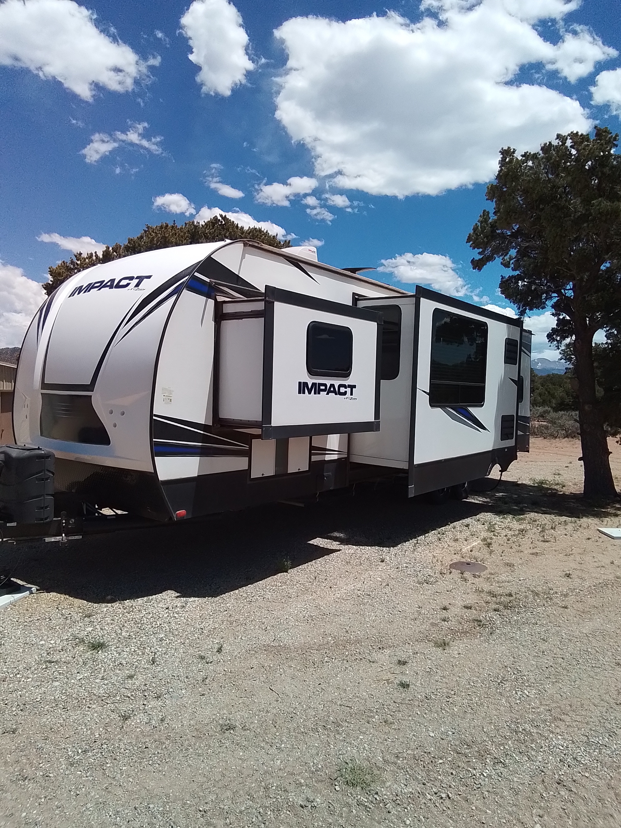 2019 Keystone IMPACT 317 RV