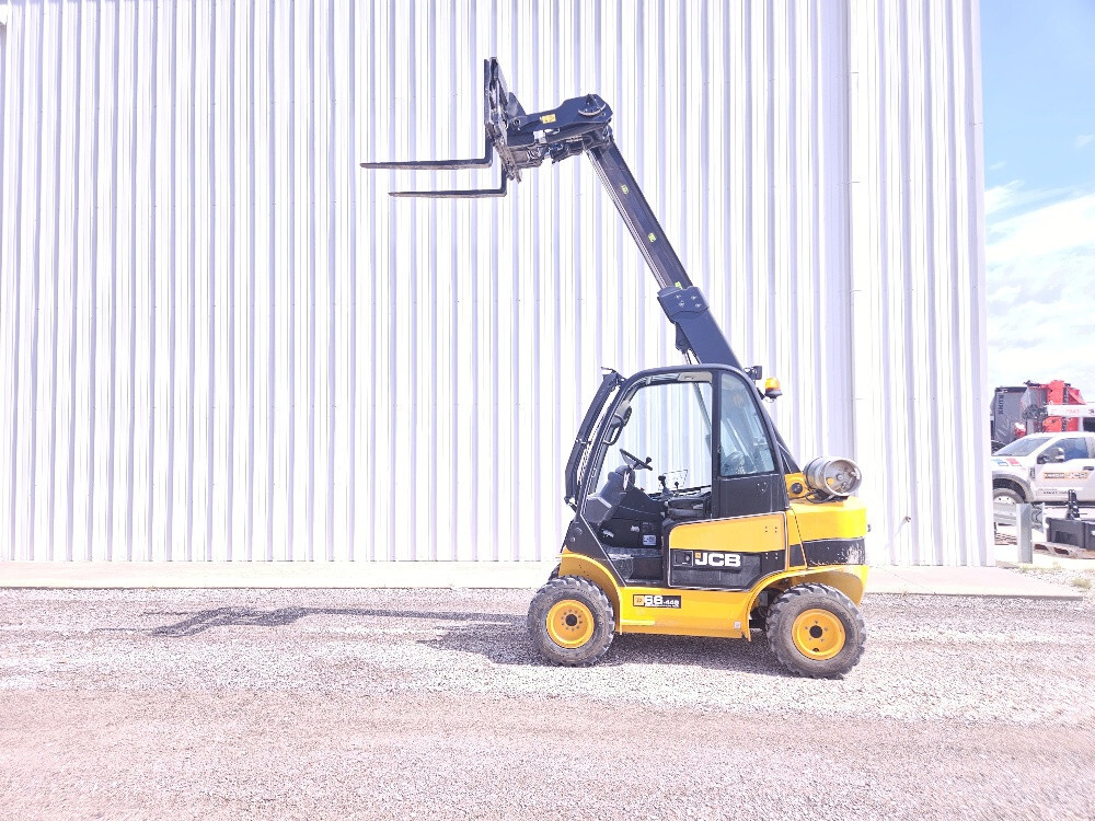 2025 JCB 60-30G Teletruk in Wamego, KS