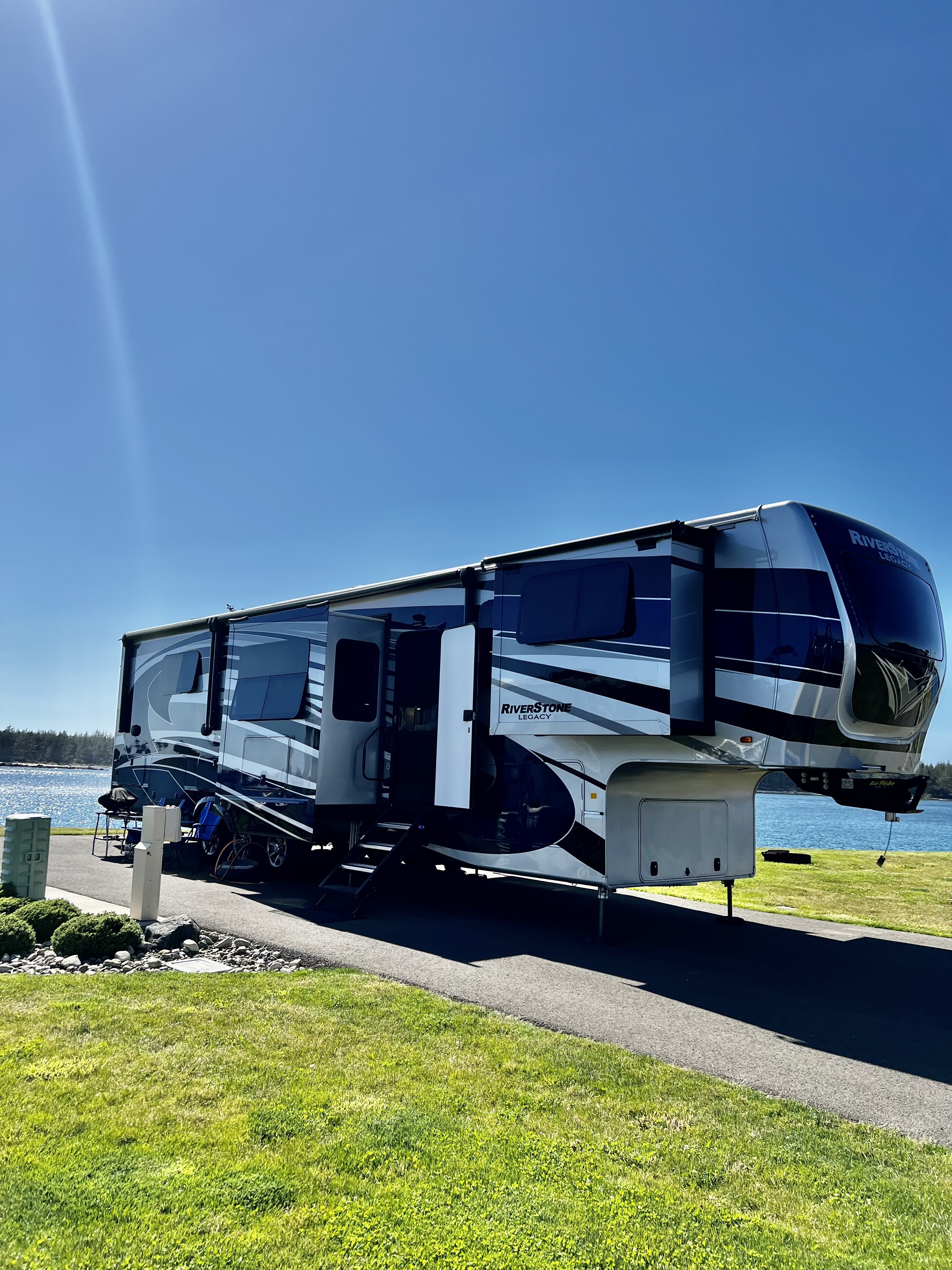 2021 Forest River RIVERSTONE 37FLTH RV