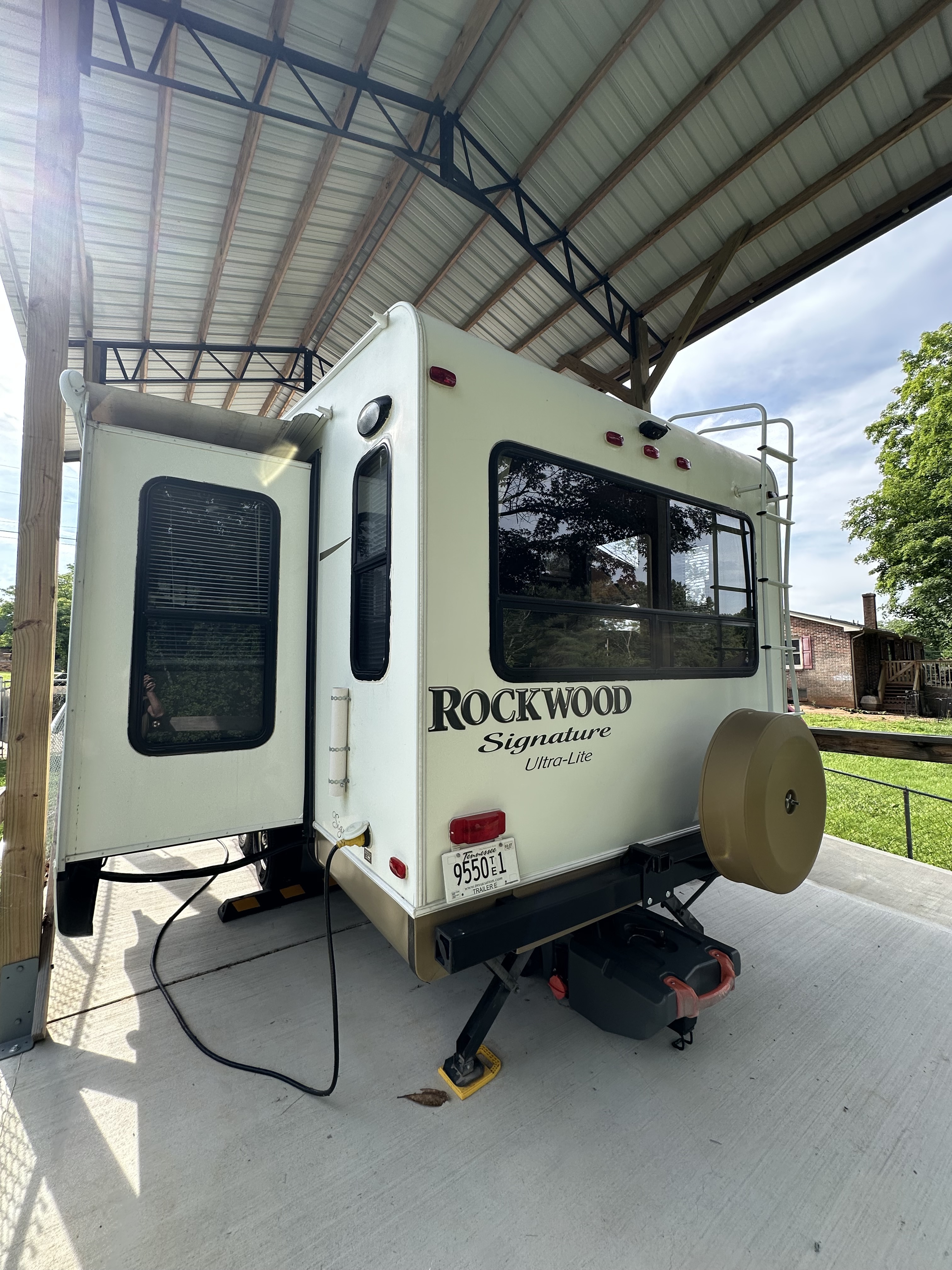 2013 Forest River ROCKWOOD SIGNATURE ULTRA LITE 8244WS RV