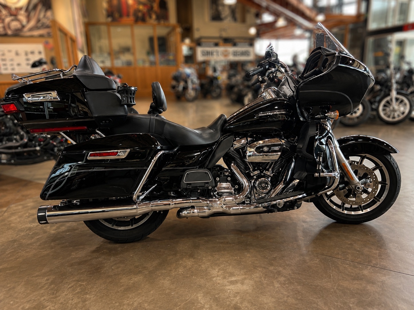 2017 Harley-Davidson Road Glide® Ultra ULTRA in Smyrna, DE