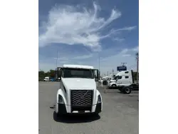 2024 VOLVO VNL64T300