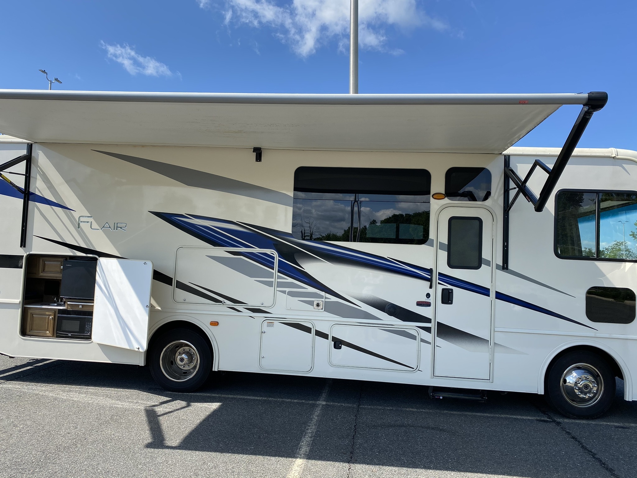 2021 Fleetwood FLAIR 29M in stafford VA