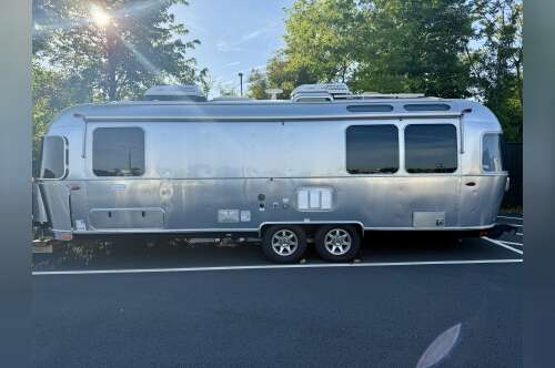2021 Airstream FLYING CLOUD 27FB TWIN in haymarket VA