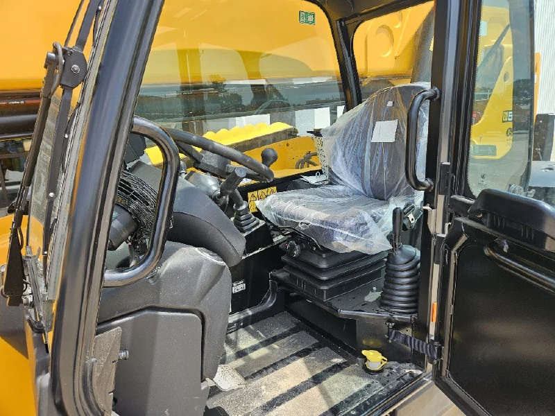 2023 JCB 507-42