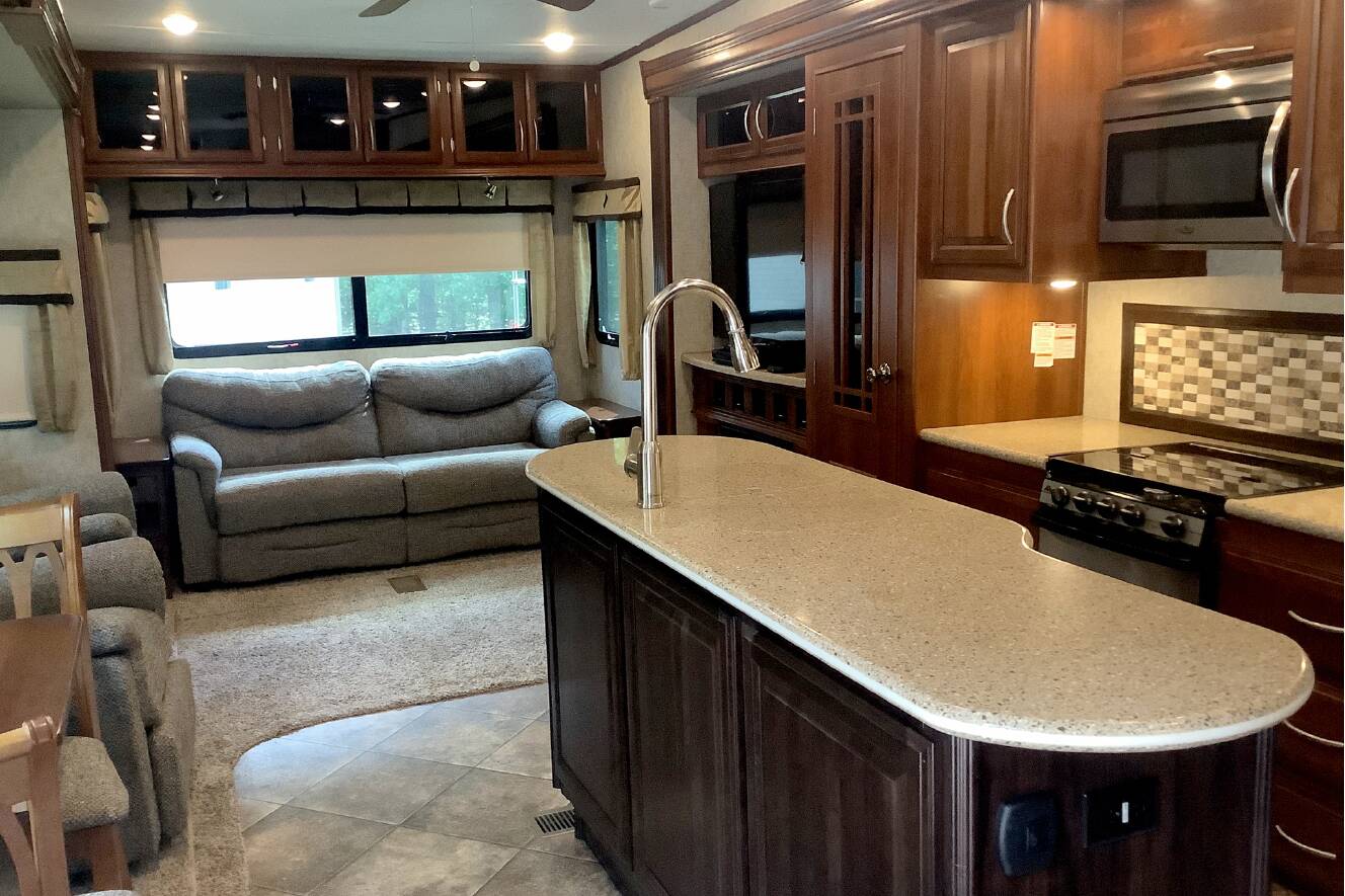 A photo of this 2017 Prime Time SANIBEL 3851