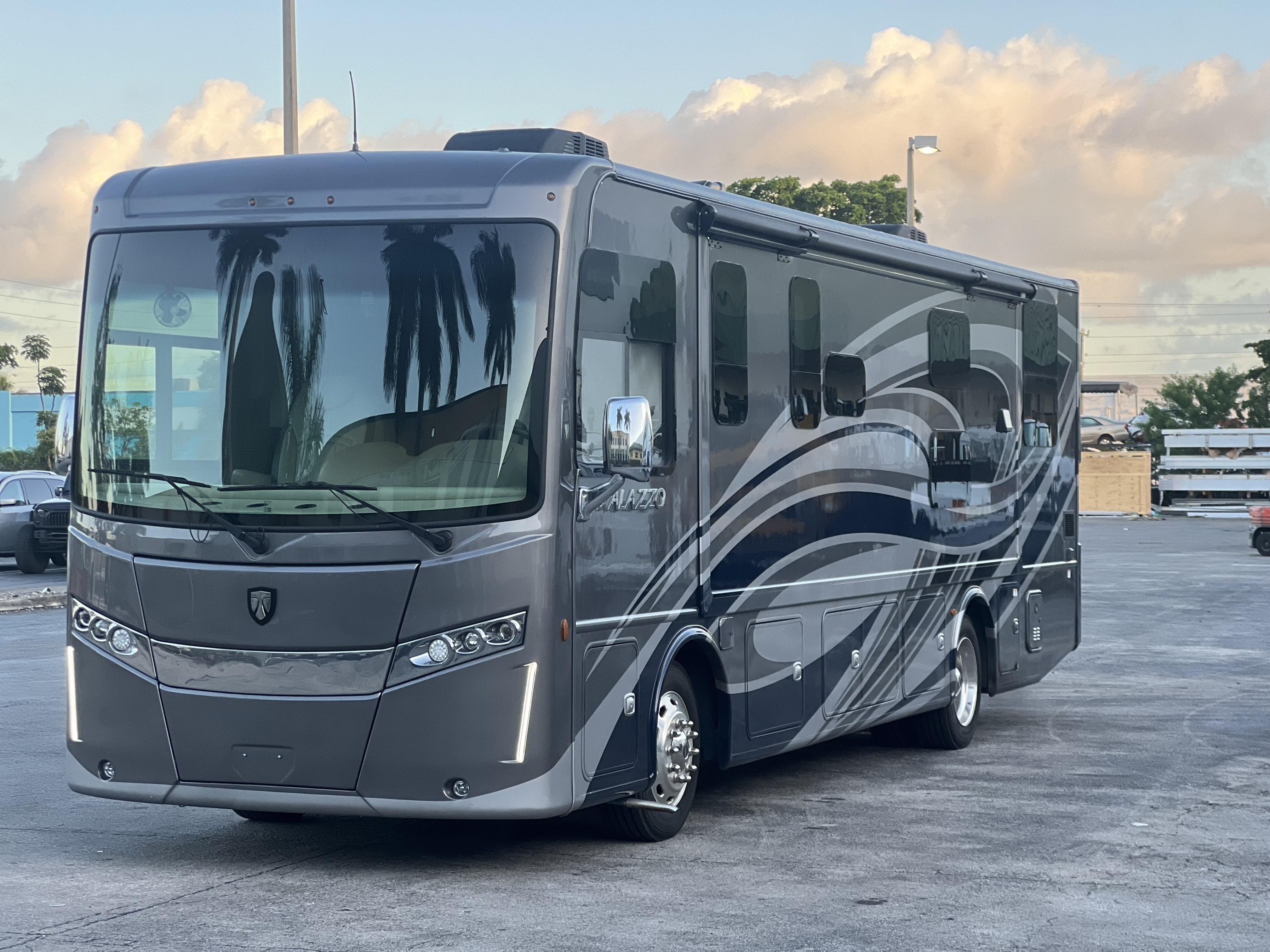 2021 Thor Motor Coach PALAZZO 33 5 in hialeah FL
