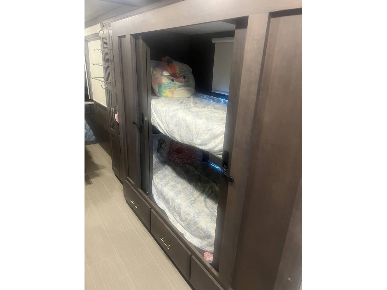 A photo of this 2021 Thor Motor Coach PALAZZO 33 5