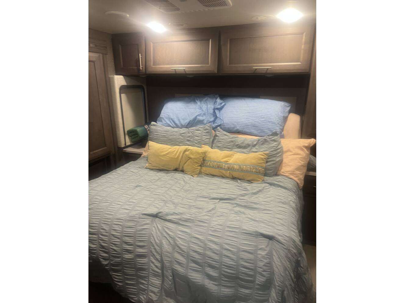 A photo of this 2021 Thor Motor Coach PALAZZO 33 5