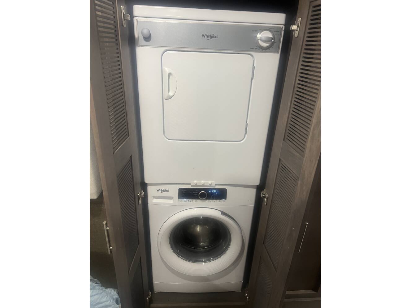 A photo of this 2021 Thor Motor Coach PALAZZO 33 5