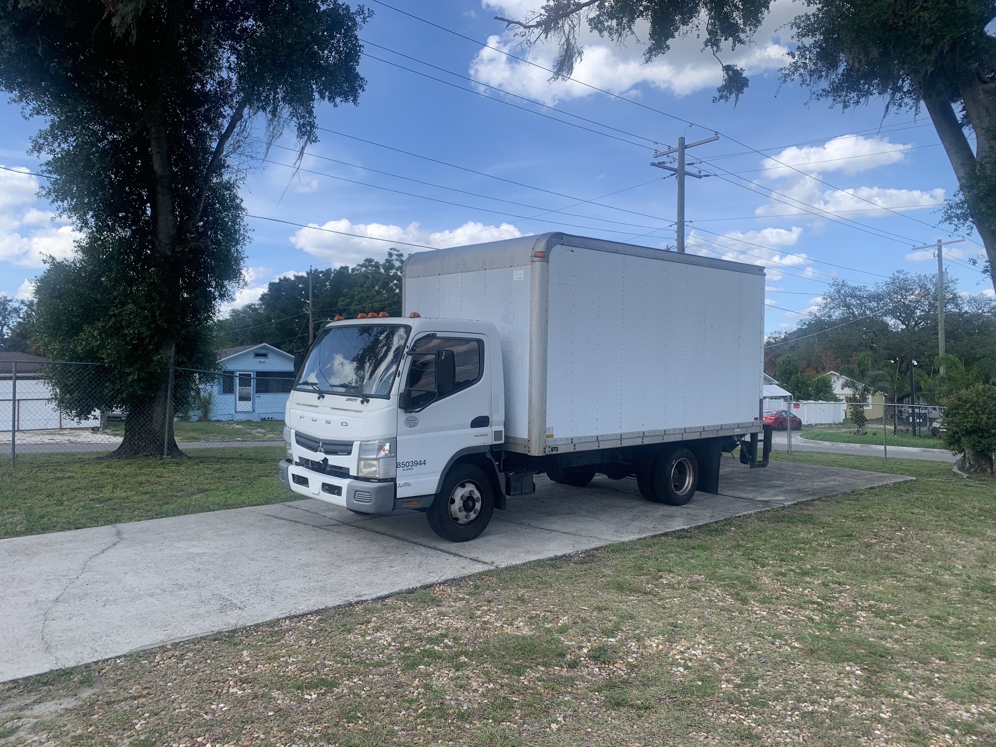 2015 MITSUBISHI FUSO Fe in Tampa, FL