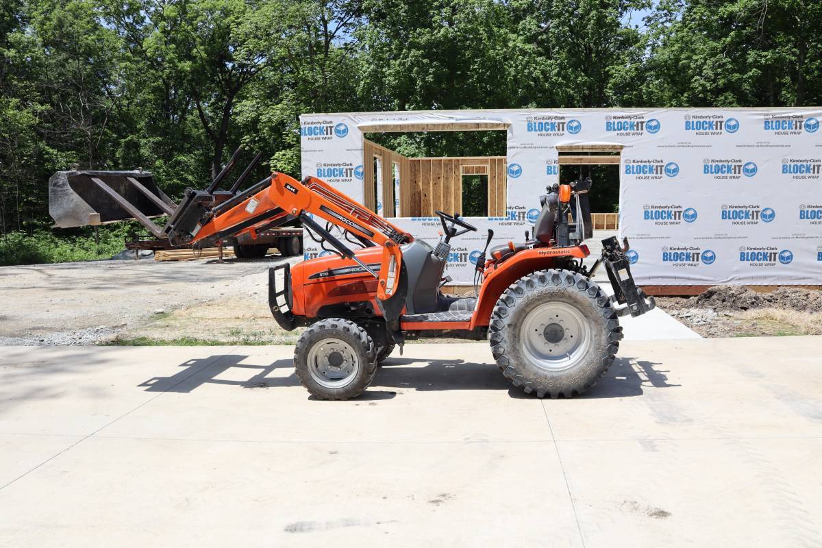 2005 AGCO ST33DA in Preston, MN