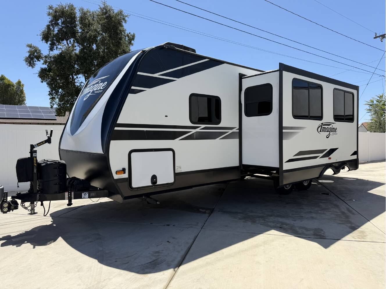 A photo of this 2021 Grand Design IMAGINE 2800BH