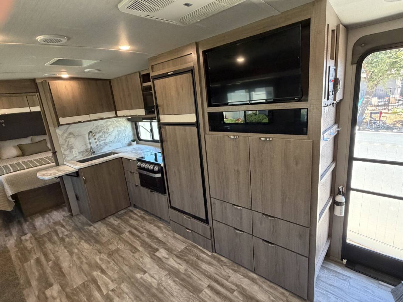 A photo of this 2021 Grand Design IMAGINE 2800BH