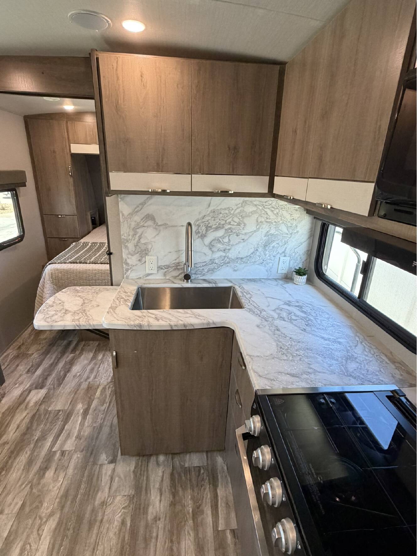 A photo of this 2021 Grand Design IMAGINE 2800BH