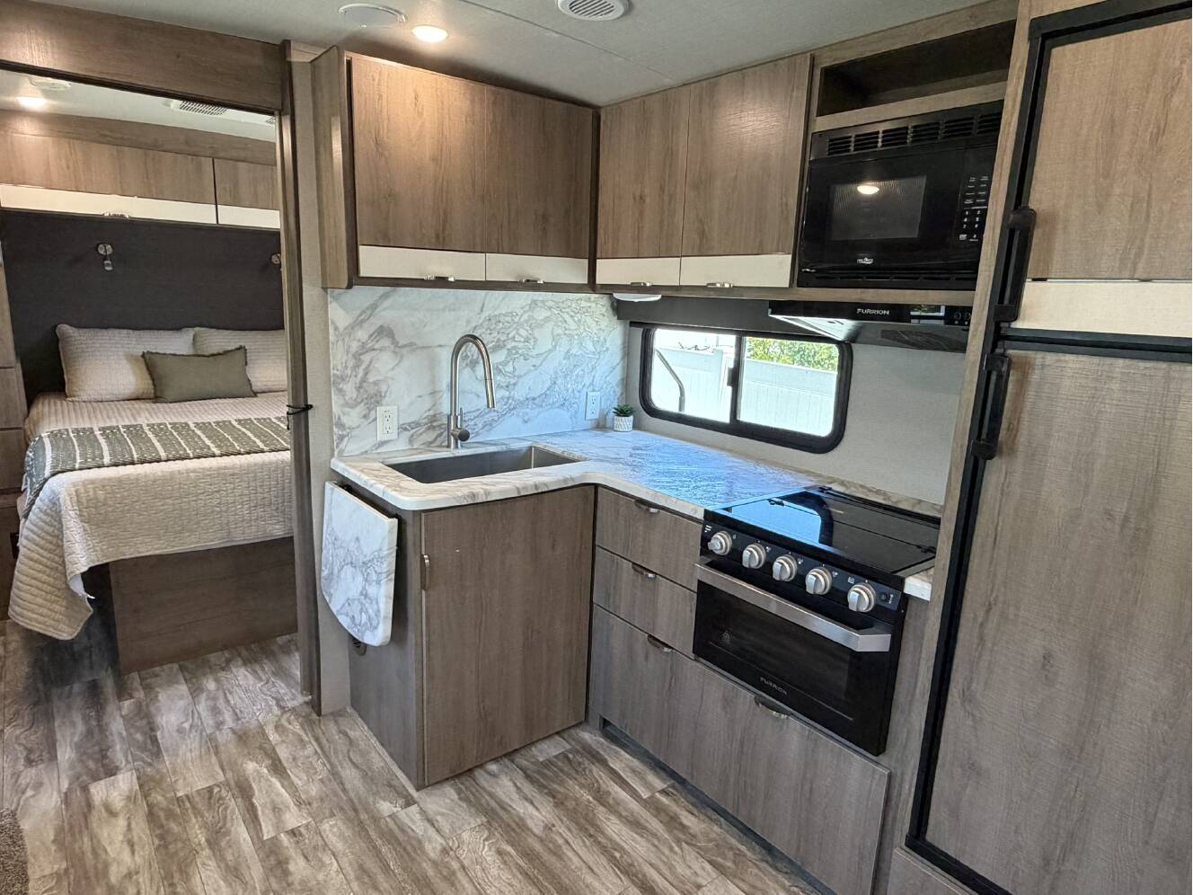 A photo of this 2021 Grand Design IMAGINE 2800BH