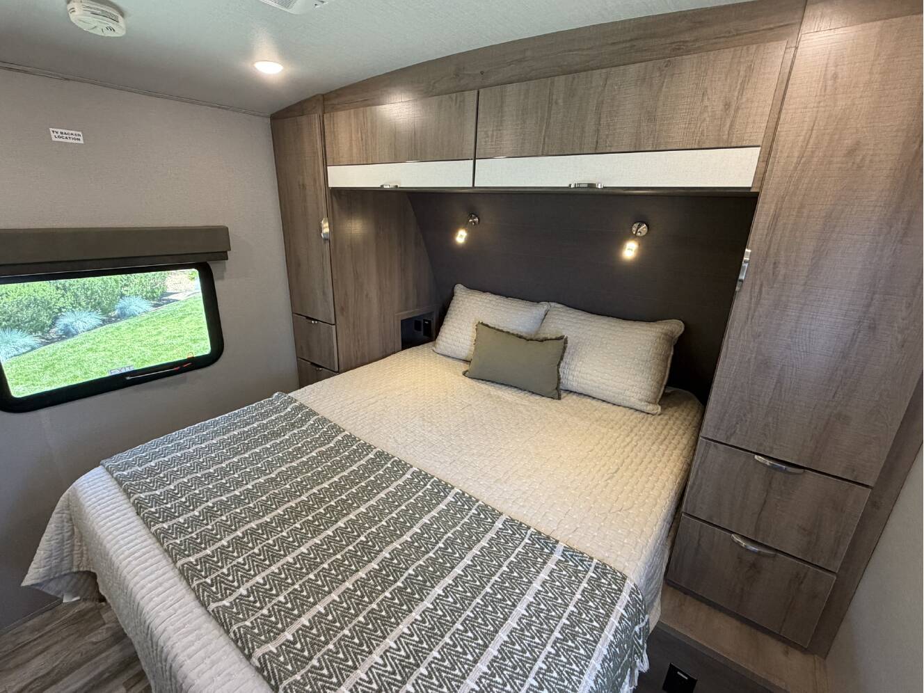 A photo of this 2021 Grand Design IMAGINE 2800BH