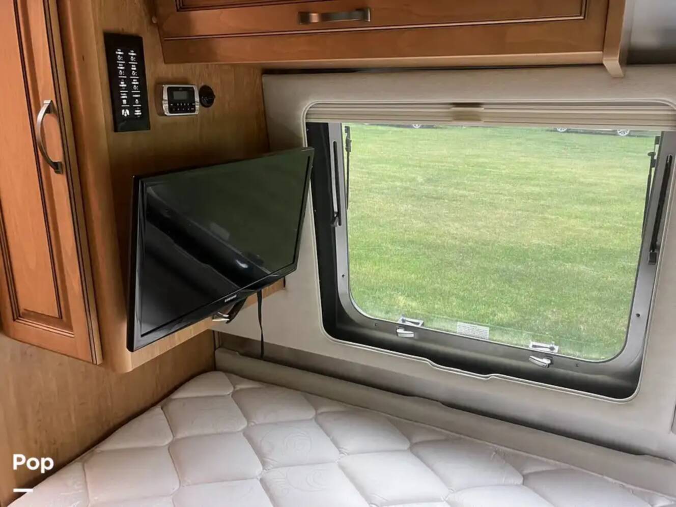 A photo of this 2018 Airstream Classic