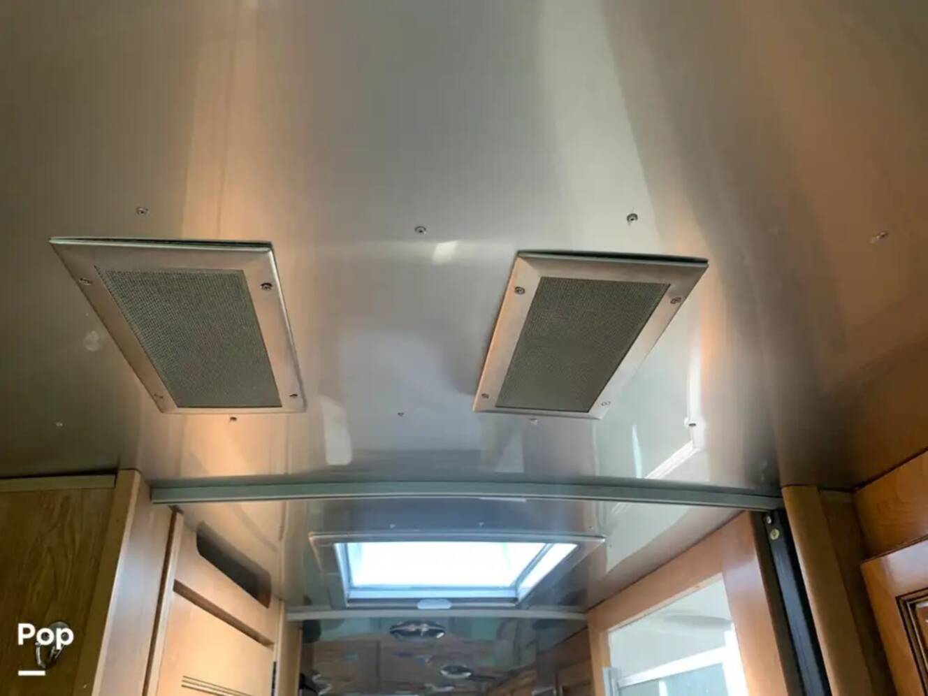 A photo of this 2018 Airstream Classic