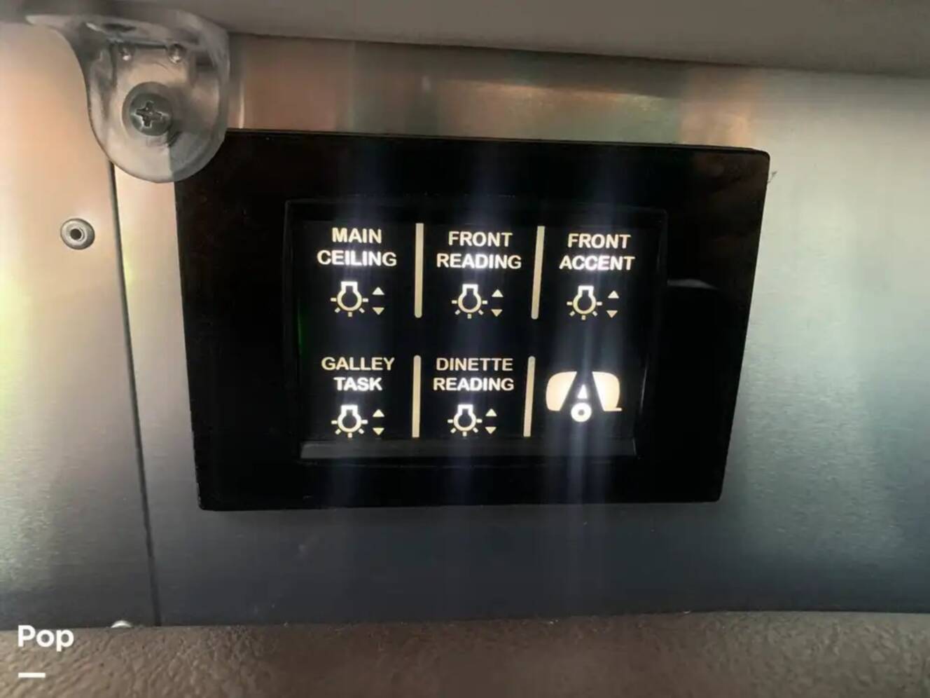 A photo of this 2018 Airstream Classic