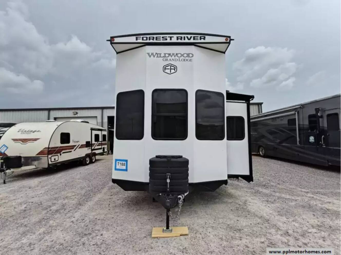 A photo of this 2025 Forest River WILDWOOD GRAND LODGE 42VIEW