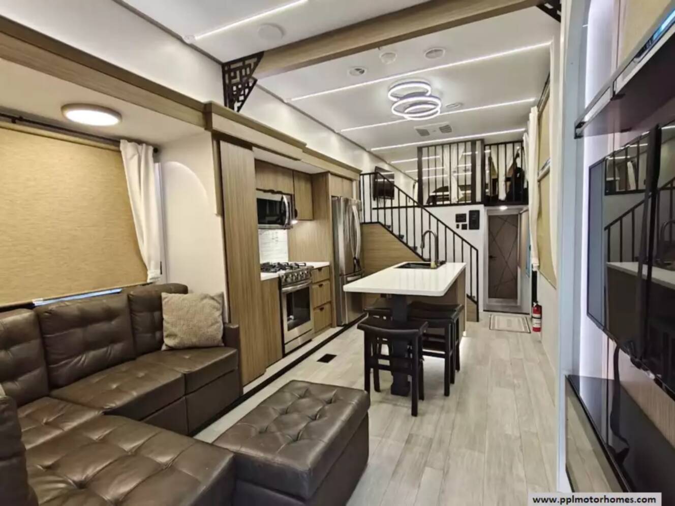 A photo of this 2025 Forest River WILDWOOD GRAND LODGE 42VIEW