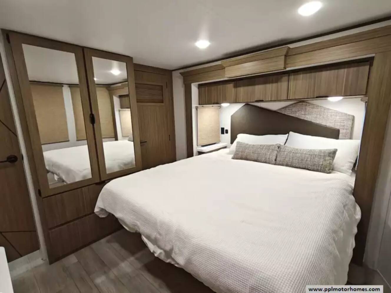 A photo of this 2025 Forest River WILDWOOD GRAND LODGE 42VIEW