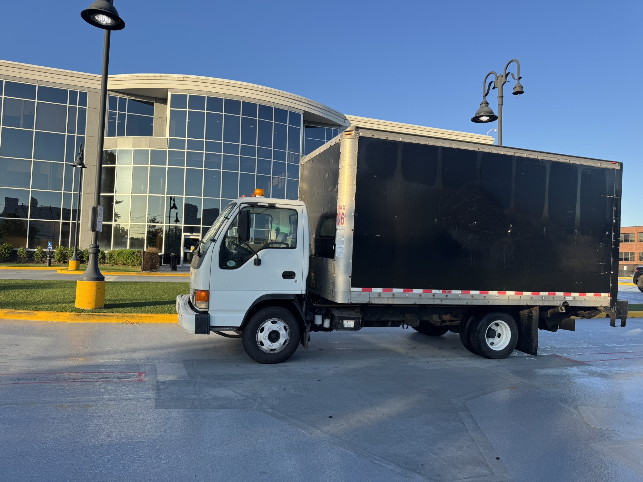 2000 ISUZU NPR in New Hyde Park, NY