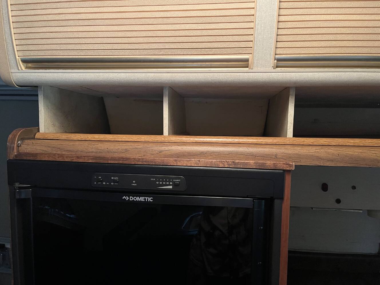 A photo of this 1976 Airstream LAND YACHT 25