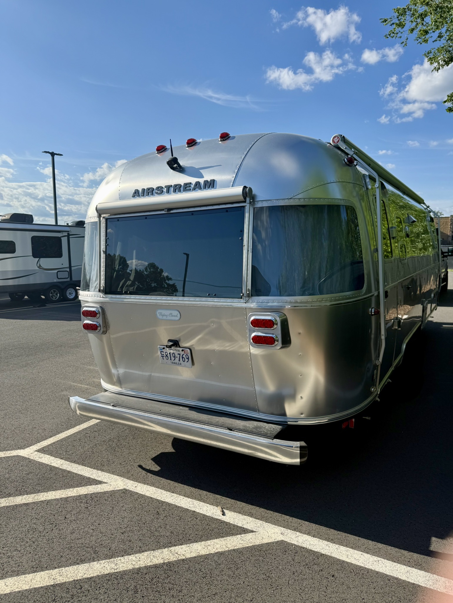 2021 Airstream FLYING CLOUD 27FB TWIN in haymarket VA
