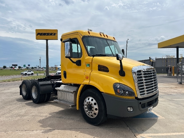 2020 FREIGHTLINER CASCADIA 113 in Oklahoma City, OK