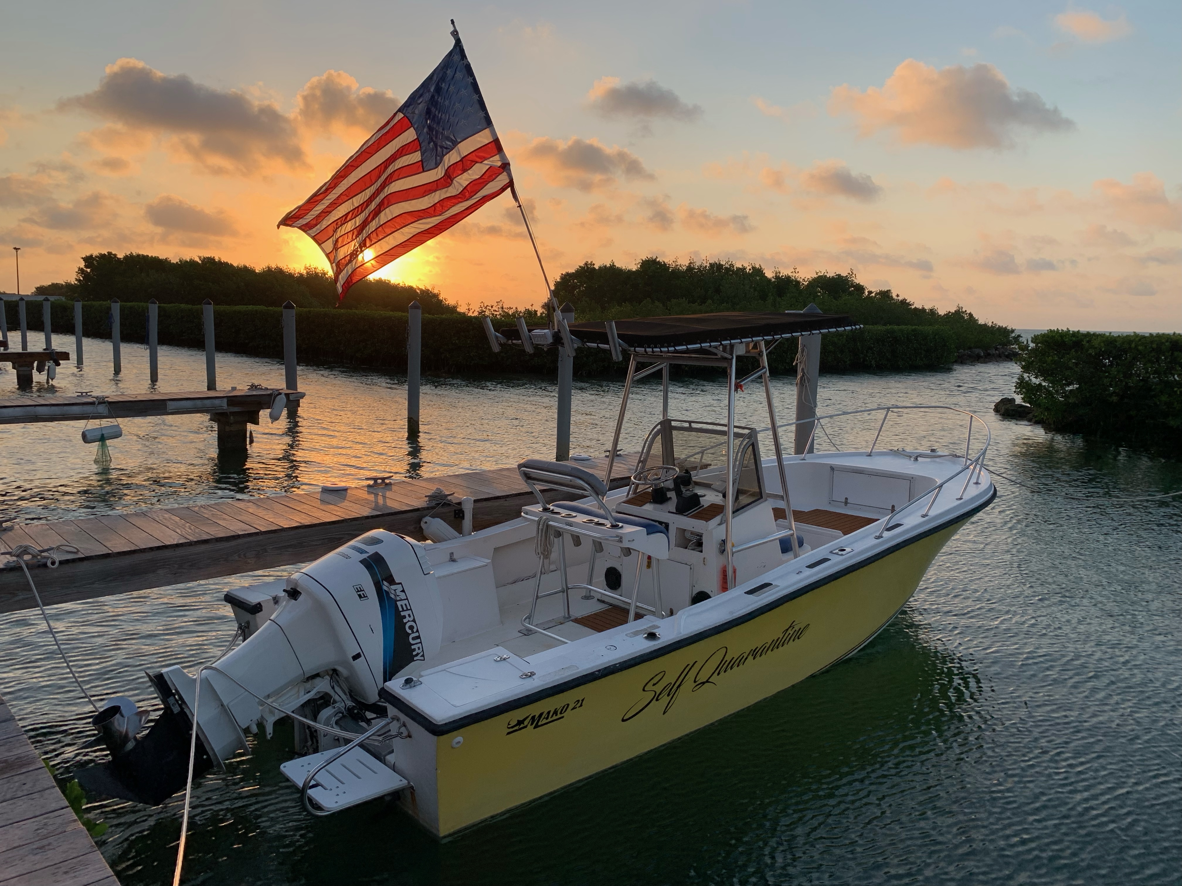 1983 Mako 211 Classic Center Console Boat boat