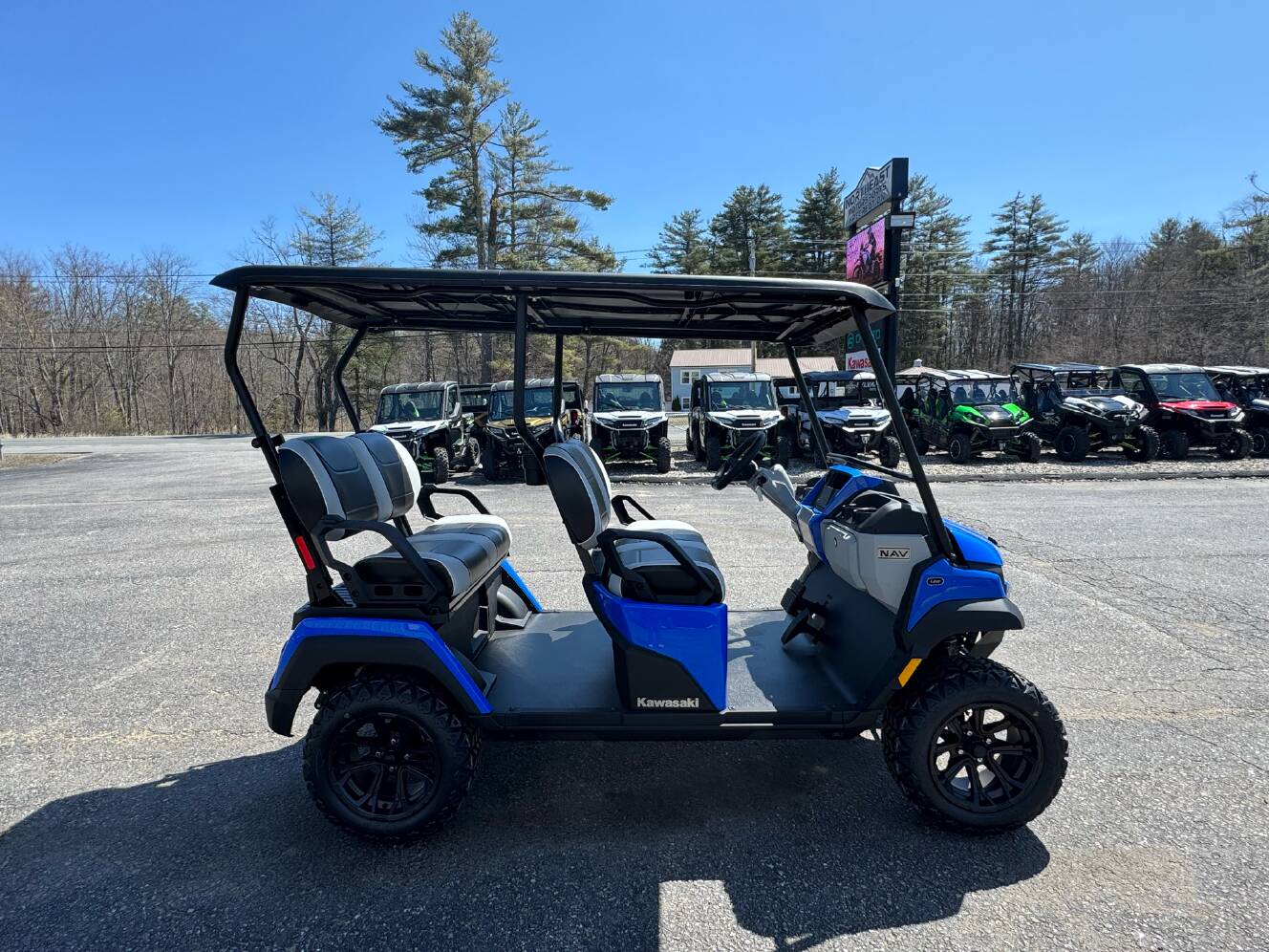 A photo of this 2025 Kawasaki NAV® 4e