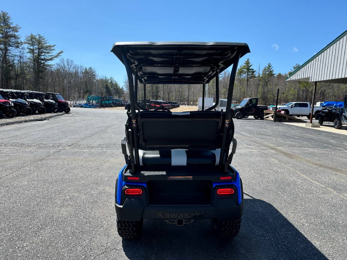 A photo of this 2025 Kawasaki NAV® 4e