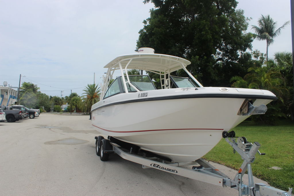 2013 Boston Whaler 270 Vantage 320 in islamorada FL