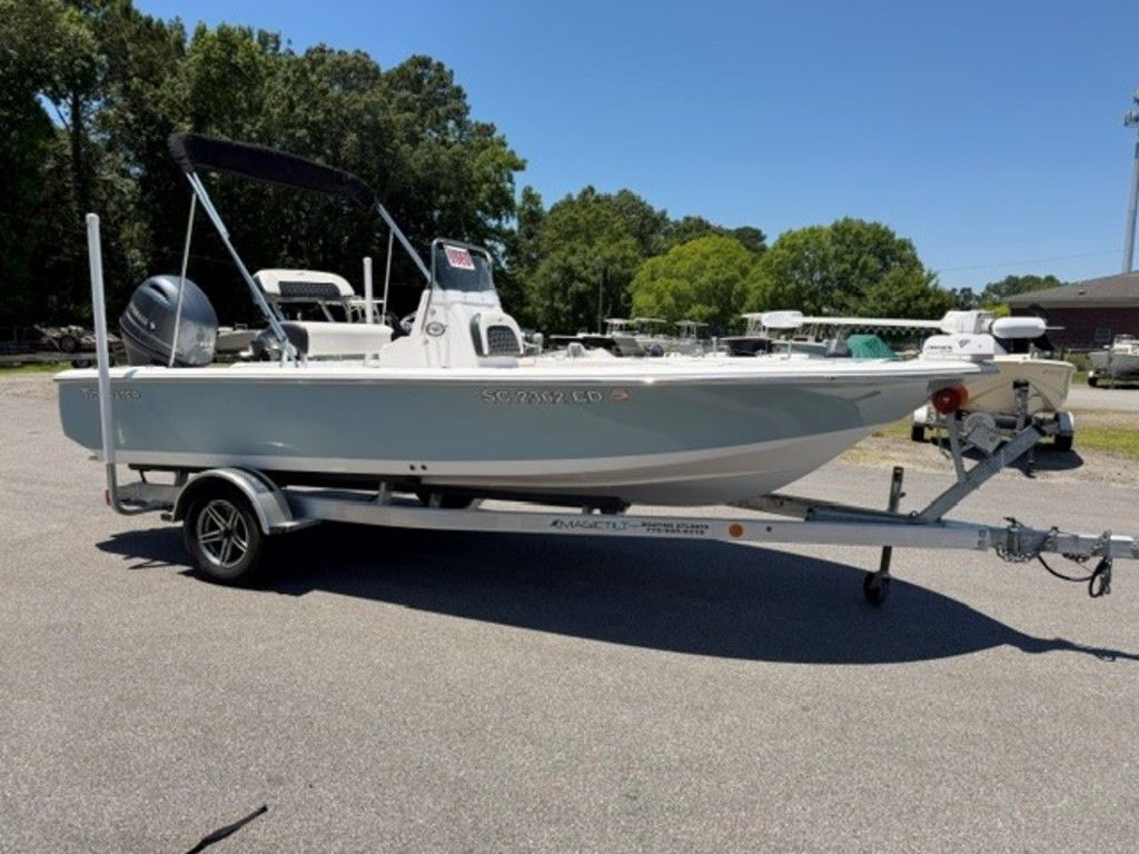 2023 Tidewater Boats 1910 Bay Max in charleston SC