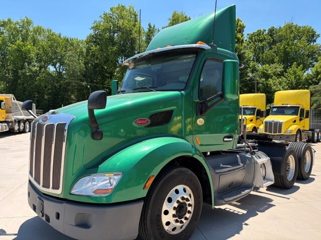 2020 PETERBILT 579 in Greensboro, NC