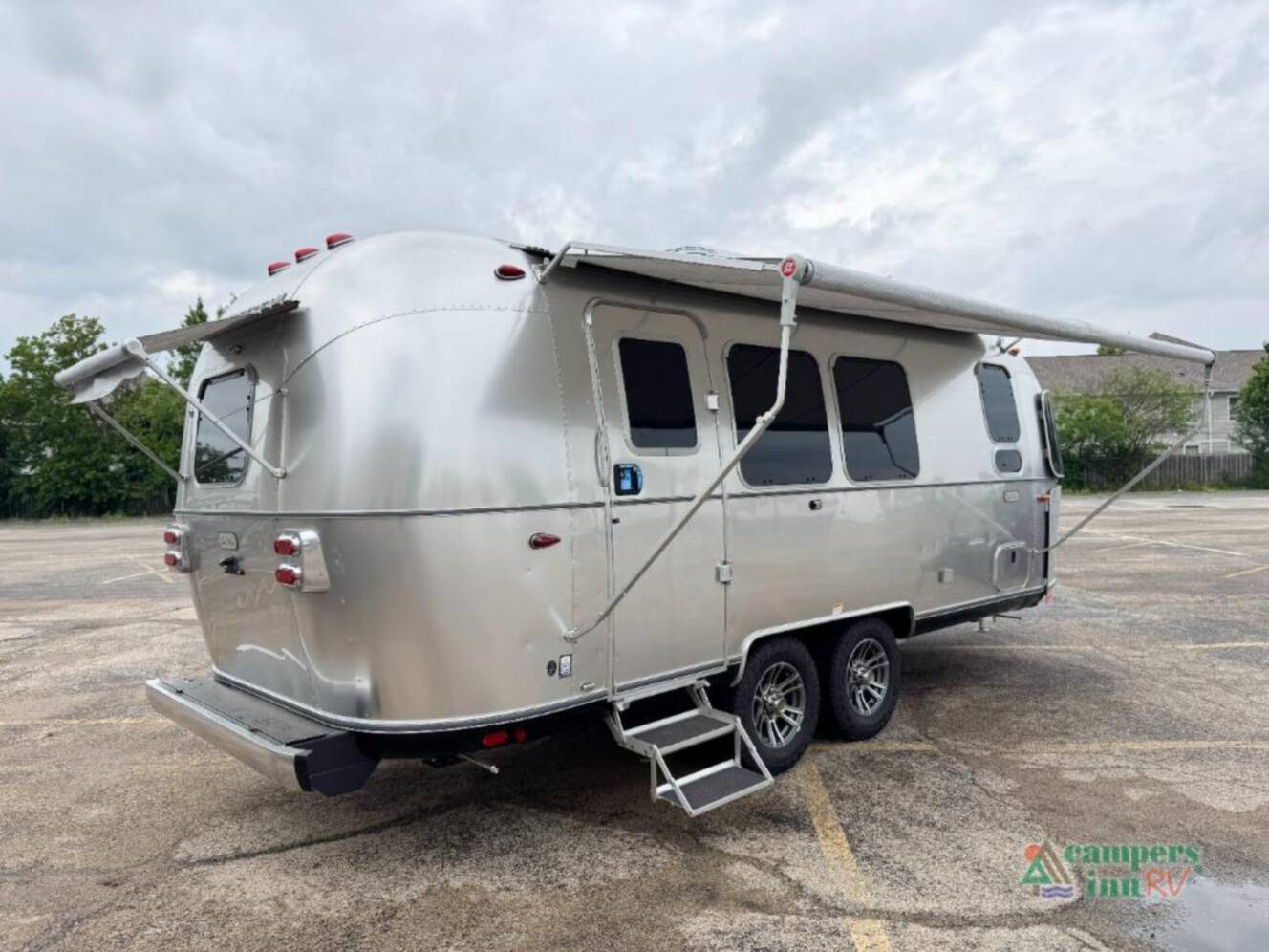 A photo of this 2026 Airstream Trade Wind 23FBT