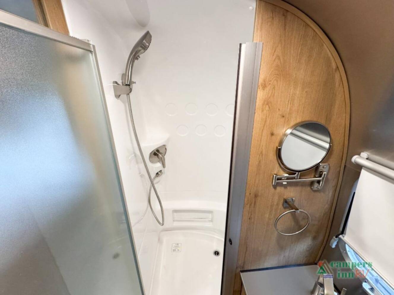 A photo of this 2026 Airstream Trade Wind 23FBT