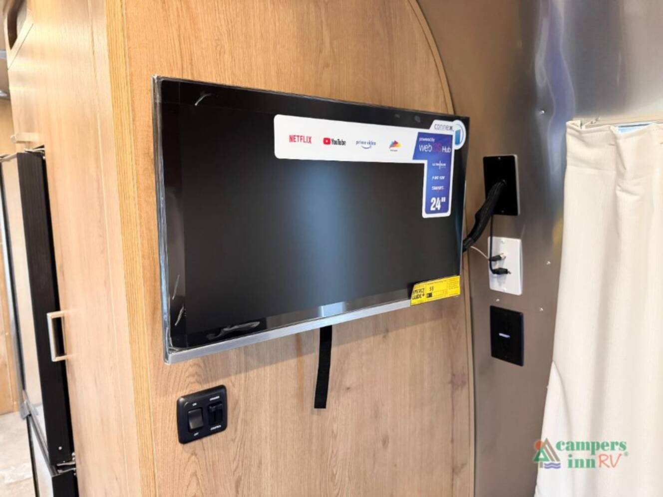 A photo of this 2026 Airstream Trade Wind 23FBT